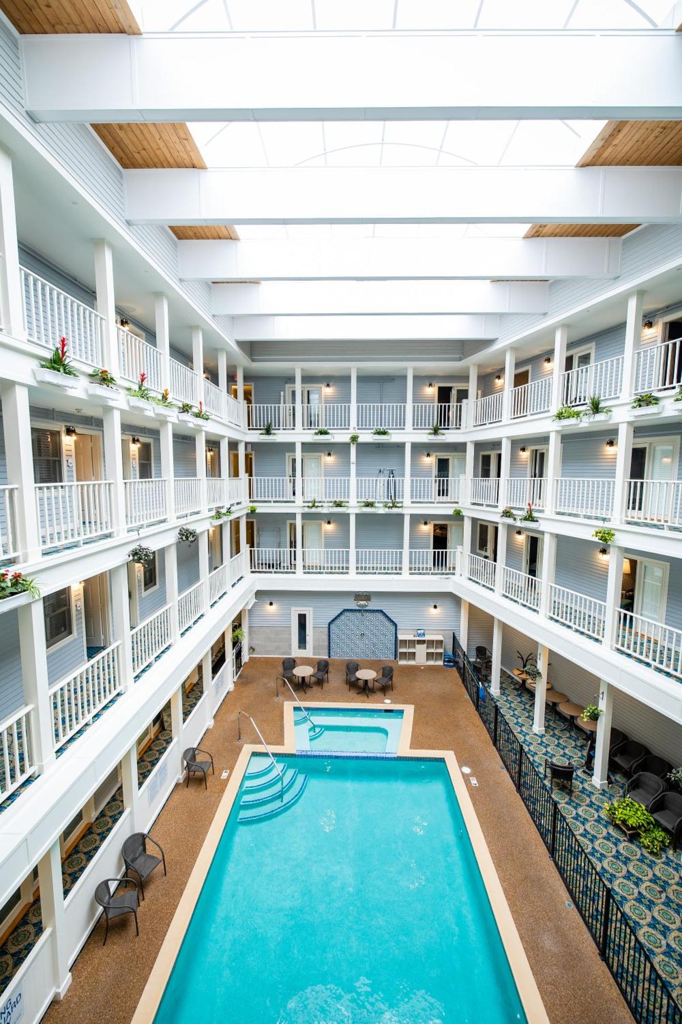 Lake View Hotel Mackinac Island Bagian luar foto