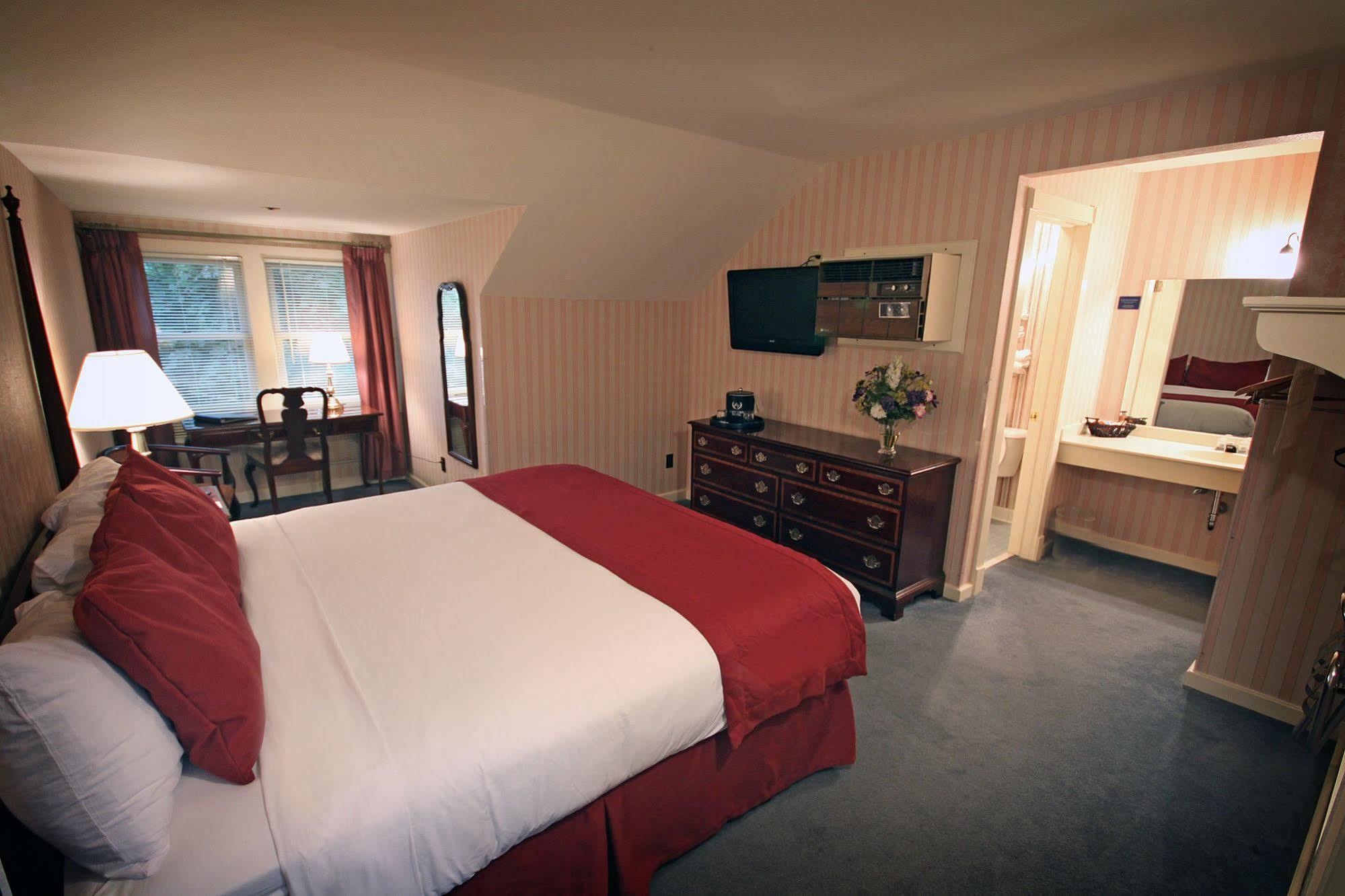 Lake View Hotel Mackinac Island Bagian luar foto
